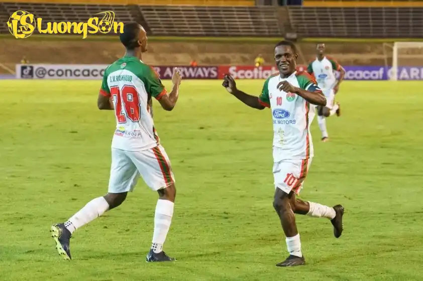 Với phong độ cao Robinhood chiếm lợi thế lớn