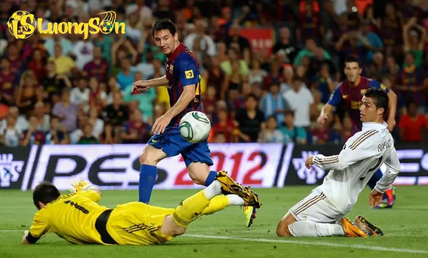 Messi không ít lần khiến Mourinho cùng Real Madrid ôm hận Messi không ít lần khiến Mourinho cùng Real Madrid ôm hận