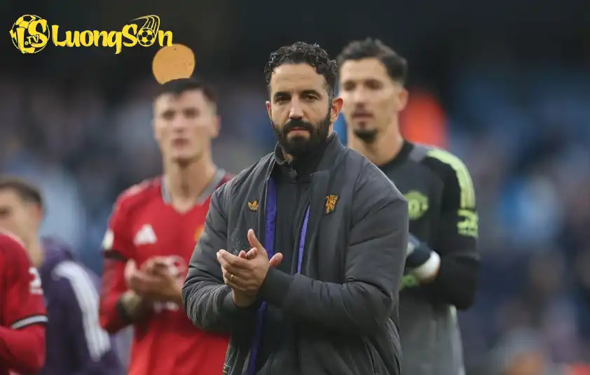 Ruben Amorimd được cho là sẽ có ba trận đấu để thử thách trong thời gian tới Ruben Amorimd được cho là sẽ có ba trận đấu để thử thách trong thời gian tới