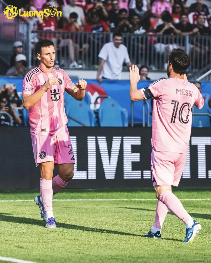 Allende mở tỷ số cho Inter Miami (Ảnh: Fanpage Inter Miami). Allende mở tỷ số cho Inter Miami