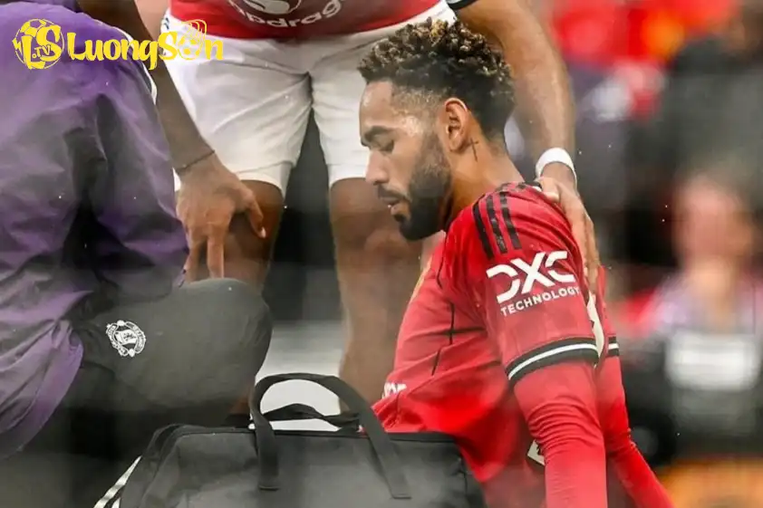 Cunha vẫn đang khỏi chấn thương. Ảnh: Cunha