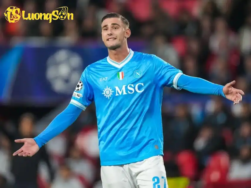 Lucca không còn chiếm được sự tin tưởng của HLV Conte sau những màn trình diễn thất vọng vừa qua (Ảnh: CLB) Lucca không còn chiếm được sự tin tưởng của HLV Conte sau những màn trình diễn thất vọng vừa qua