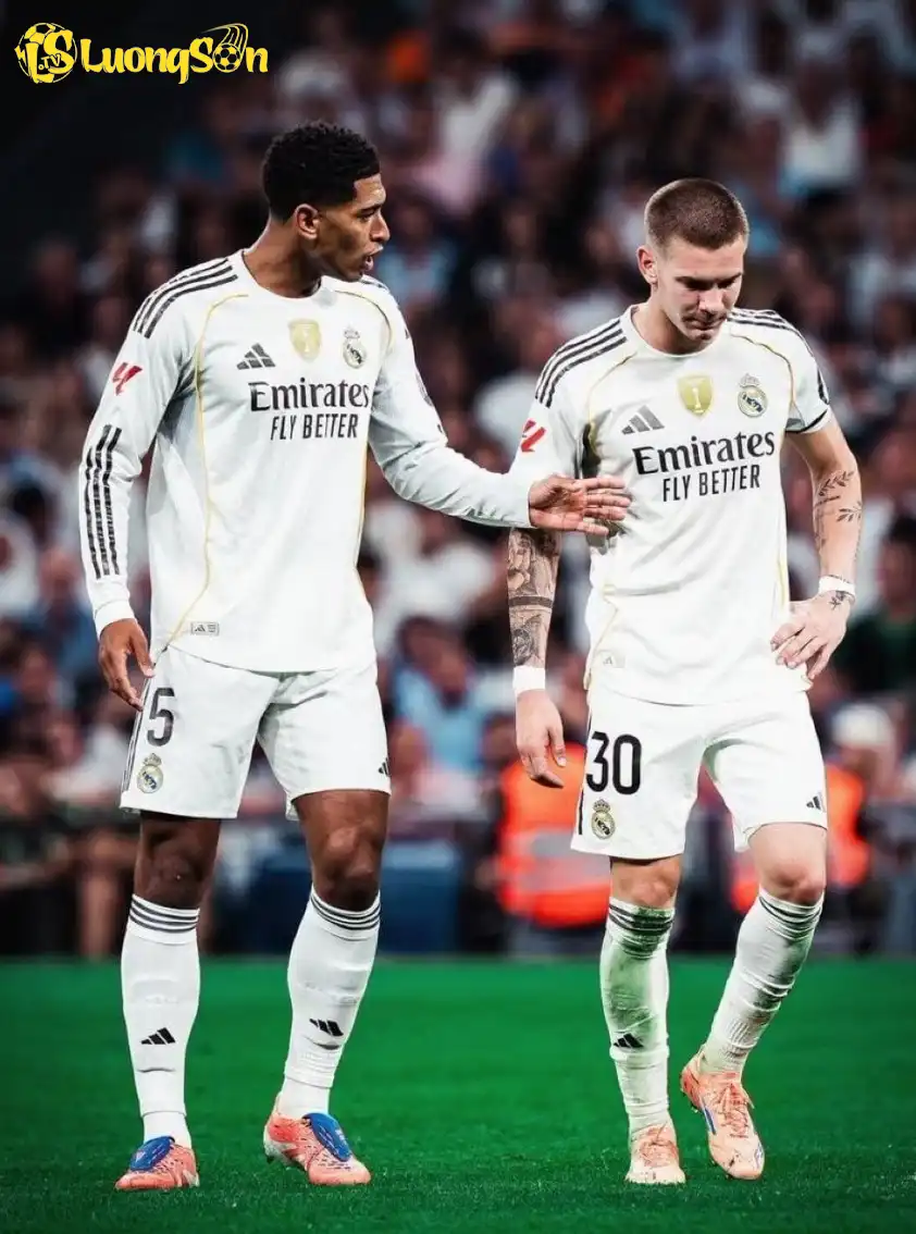 Sự trở lại của Bellingham gián tiếp lấy đi cơ hội thể hiện của Mastantuono) Sự trở lại của Bellingham gián tiếp lấy đi cơ hội thể hiện của Mastantuono.