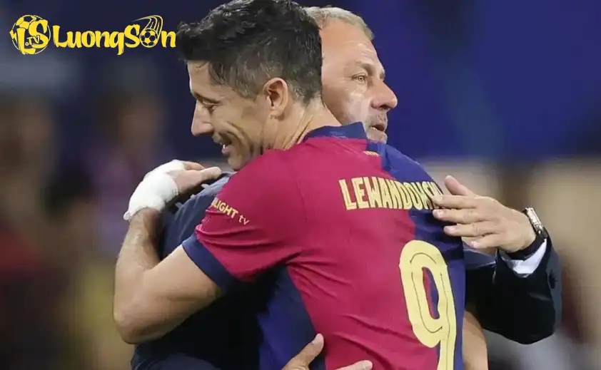 HLV Hansi Flick đã thử nghiệm Ferran Torres ở vị trí trung phong để chuẩn bị cho kỷ nguyên hậu Lewandowski HLV Hansi Flick đã thử nghiệm Ferran Torres ở vị trí trung phong để chuẩn bị cho kỷ nguyên hậu Lewandowski